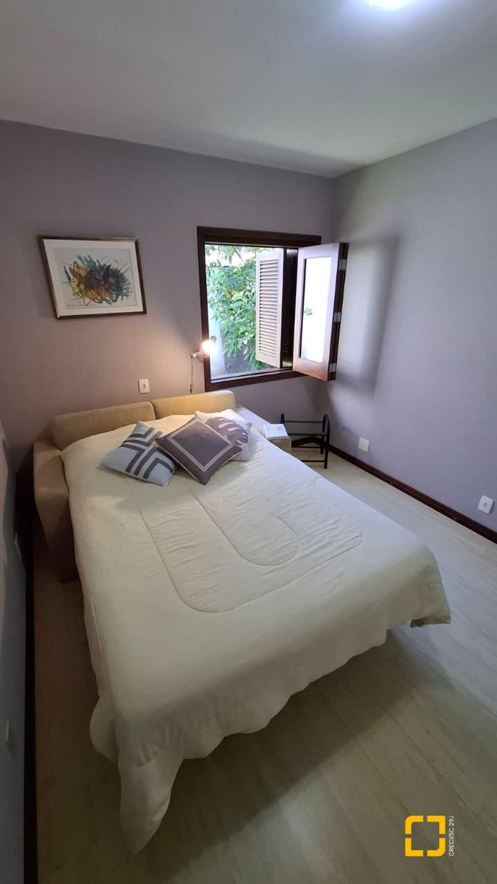 01q8ji-quarto-1.jpg