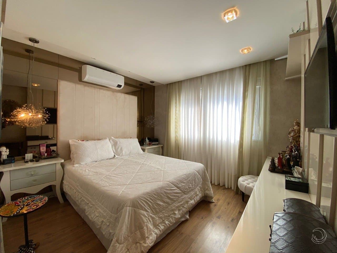 01sj6a-i5jf9tI7_3466066a8ea3b603cb.jpg