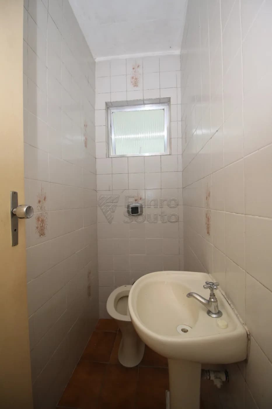 02fmu-banheiro.webp