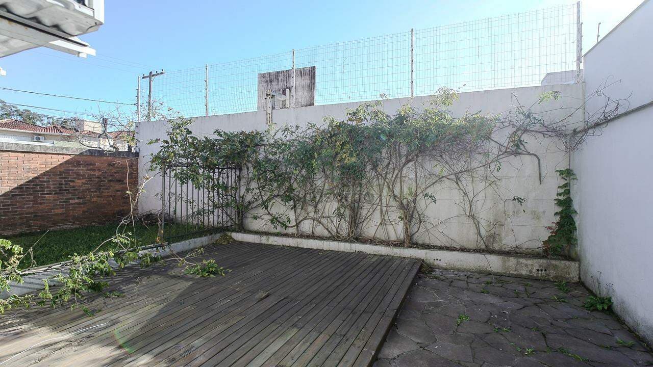 04xy9-casa-comercial-no-pelotas-patio.jpg