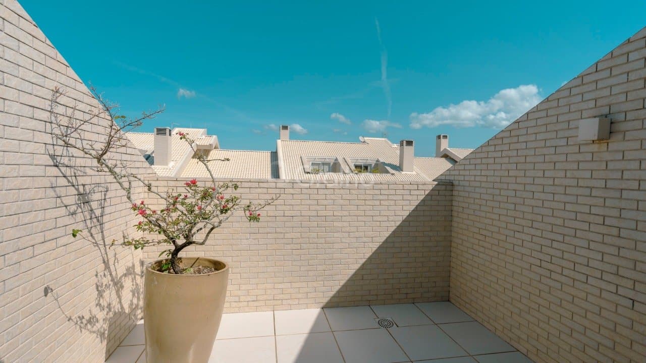 0c13gb7-iWm7B9WH87_3947068a33107876f5.jpg
