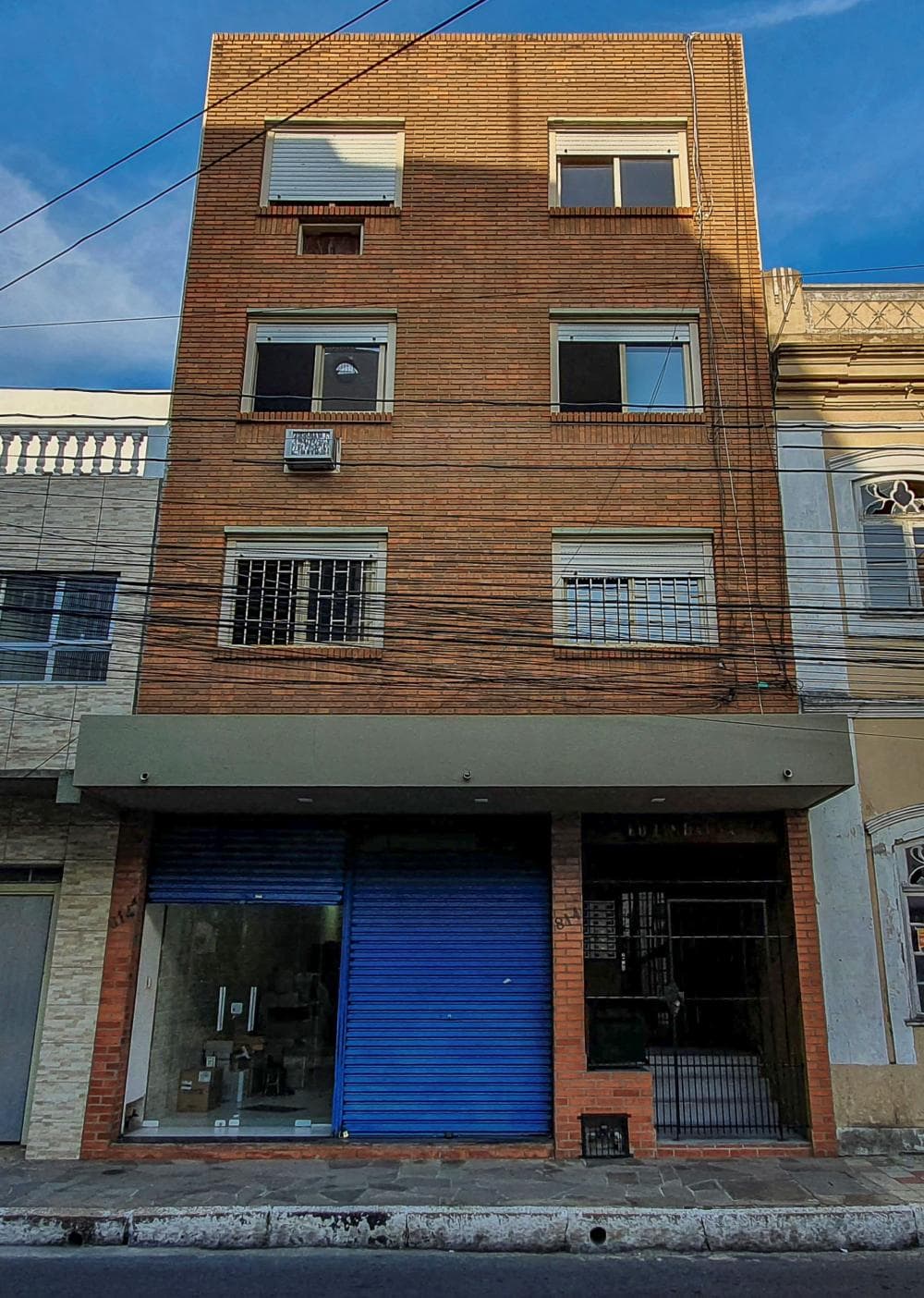 0goyu4-fachada.jpg