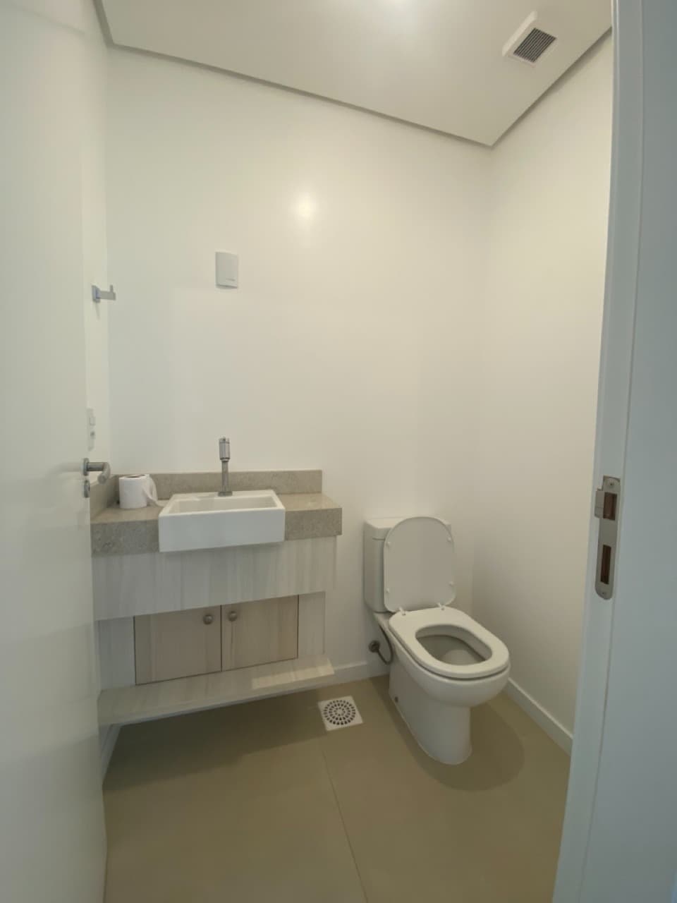 0juwb-id76z_34561669e69b6525b9.jpg