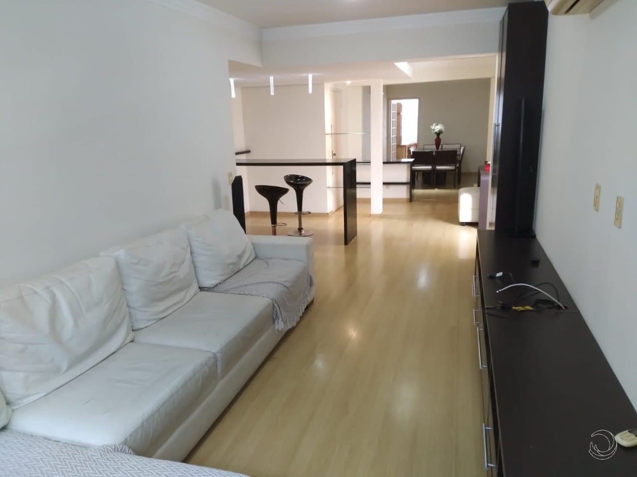 0lynn-izdaN7k3DW36i56AaqI5_35905672e4a6cd3986.jpg