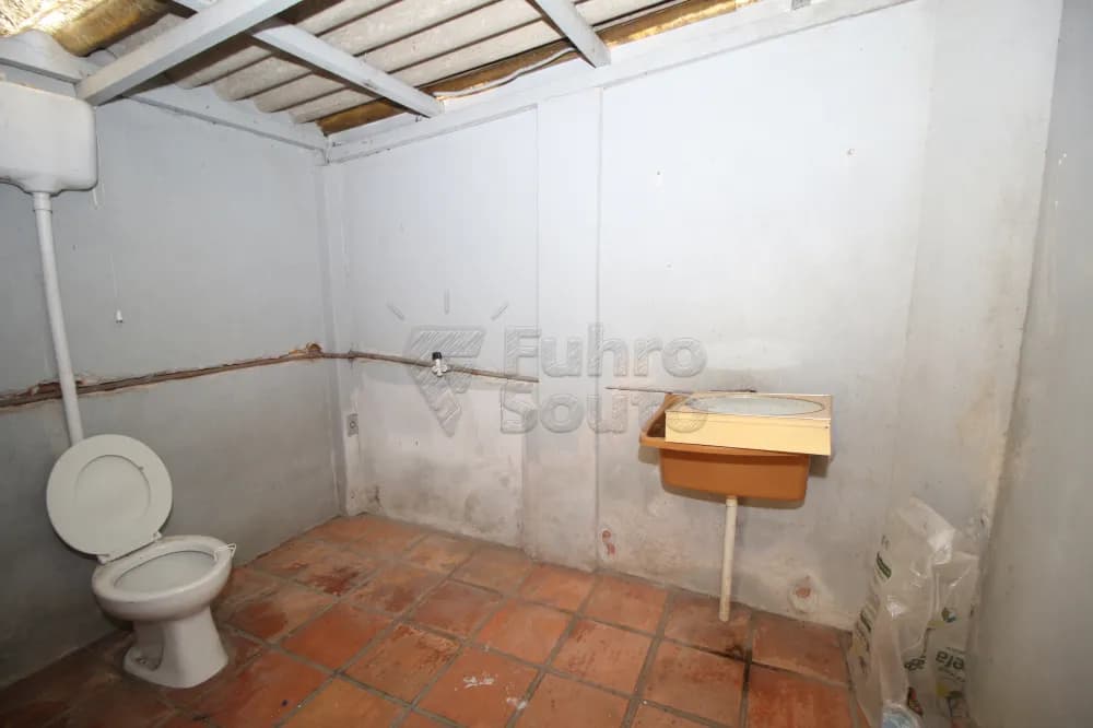 0q541c-banheiro-aux.webp