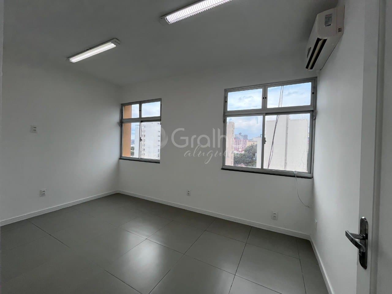 1ad7lm-i7R5w4N5_285266942ab9d53b80.jpg