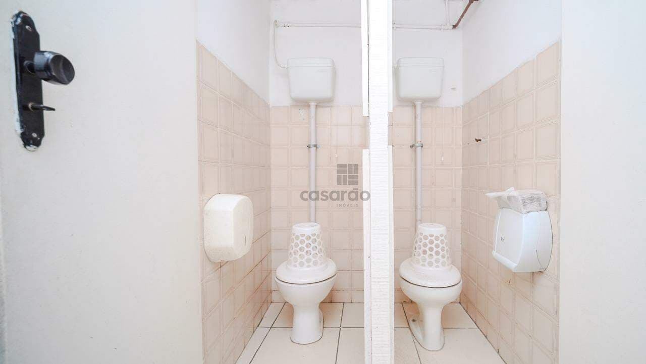 1bsn3-predio-no-pelotas-banheiros.jpg