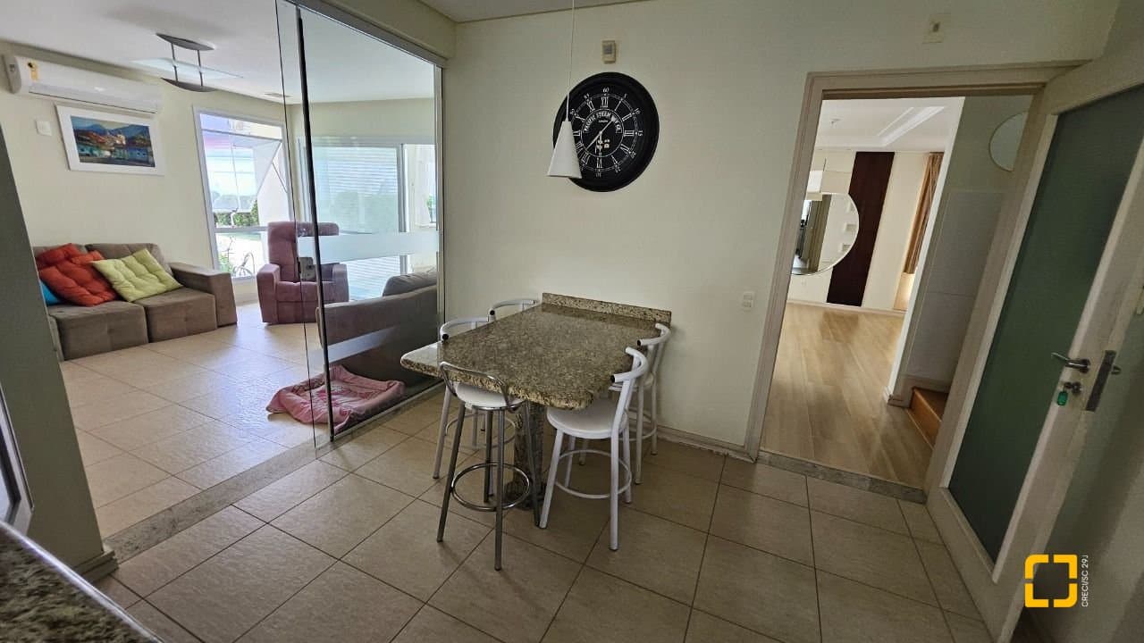 1kcwts-i1I8m_5852769a1eb985651a.jpg