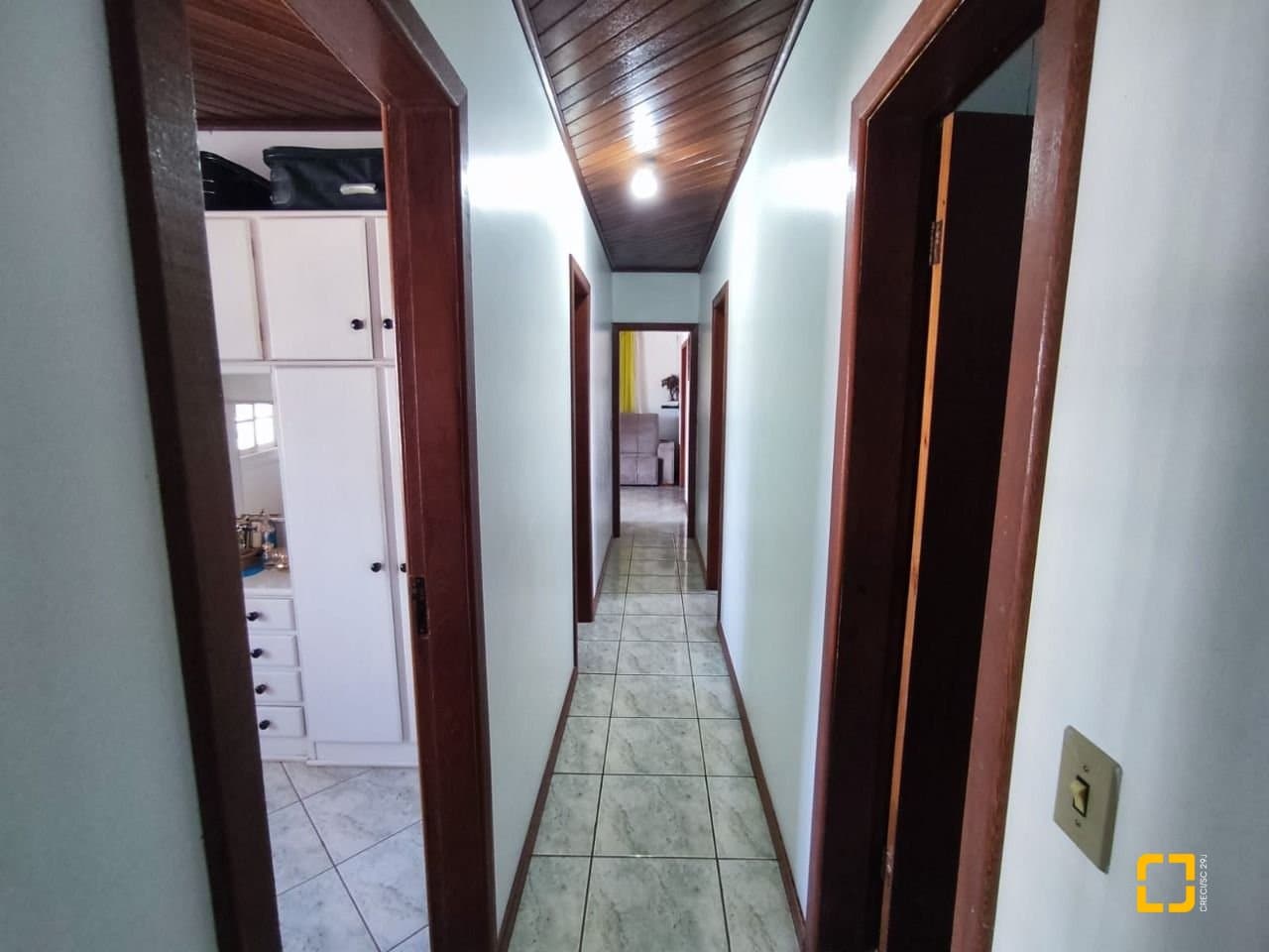 1t5qx-iAj24O9g5932E945_5267067a3c947a00f7.jpg