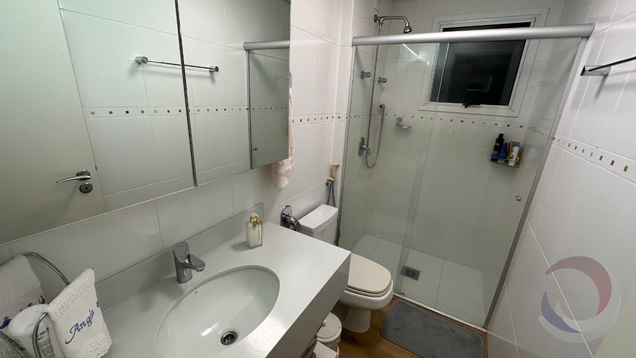 22gi8h-ikDbA_3052264e75263716f2.jpg