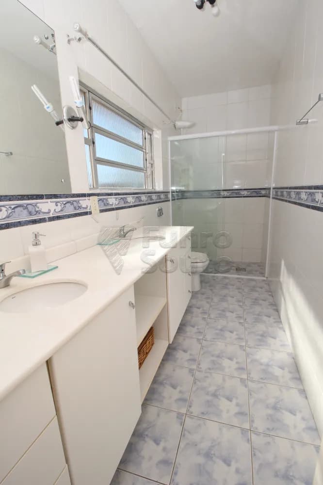 266qy-banheiro.webp