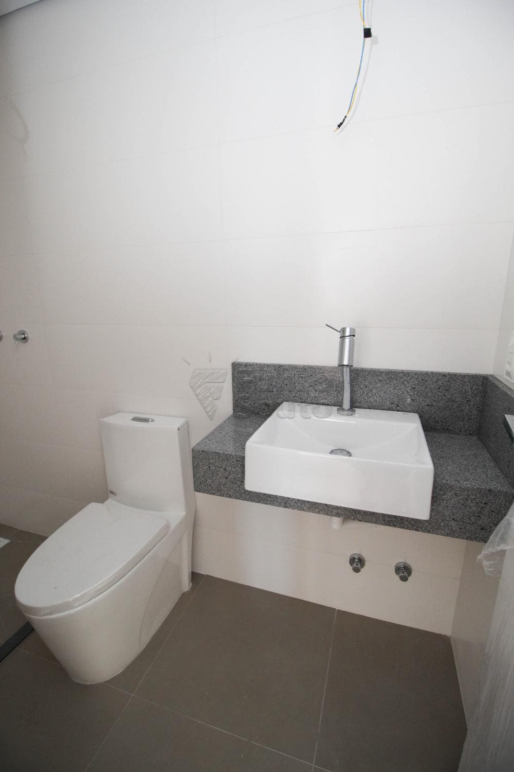 27g6a1-banheiro.jpg