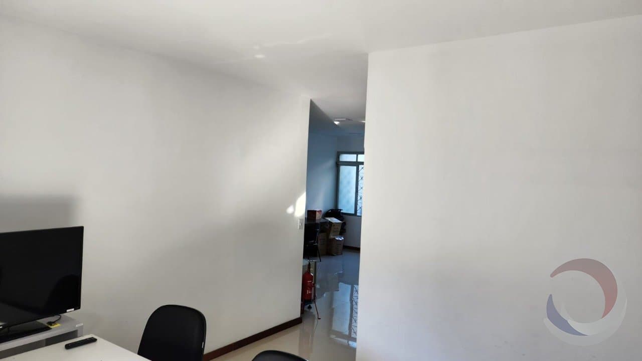 2io5zh-iKyv8Hk9_3225265bd41574183e.jpg