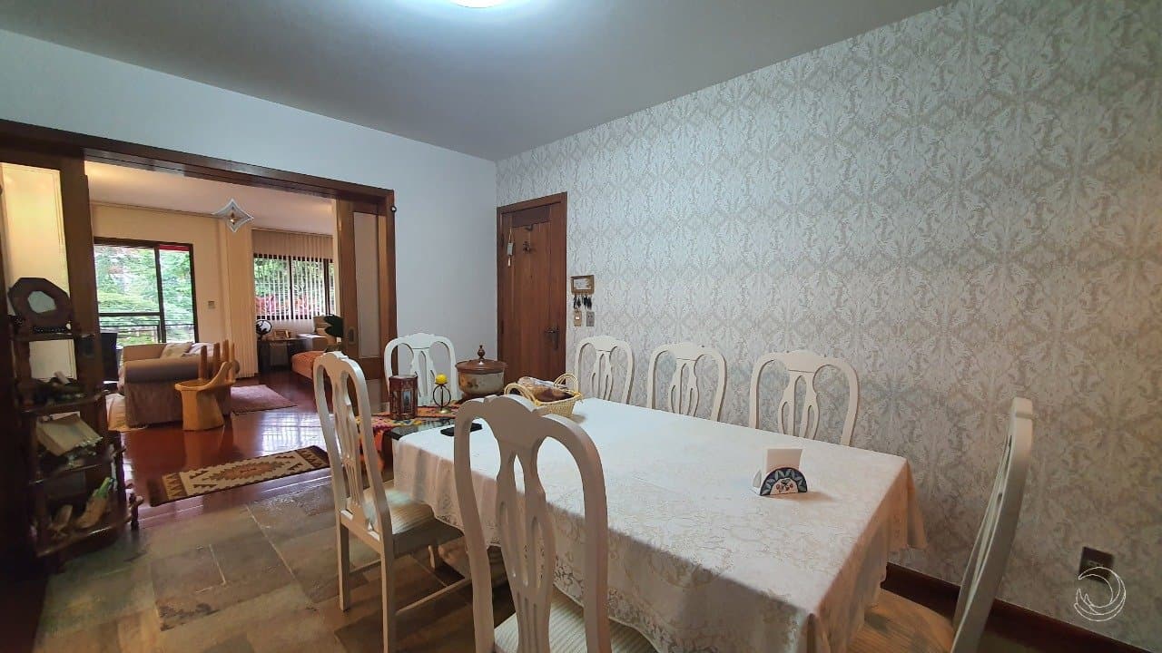 2owhus-i7eSqt9bi26nq141_33154661eca39464d0.jpg