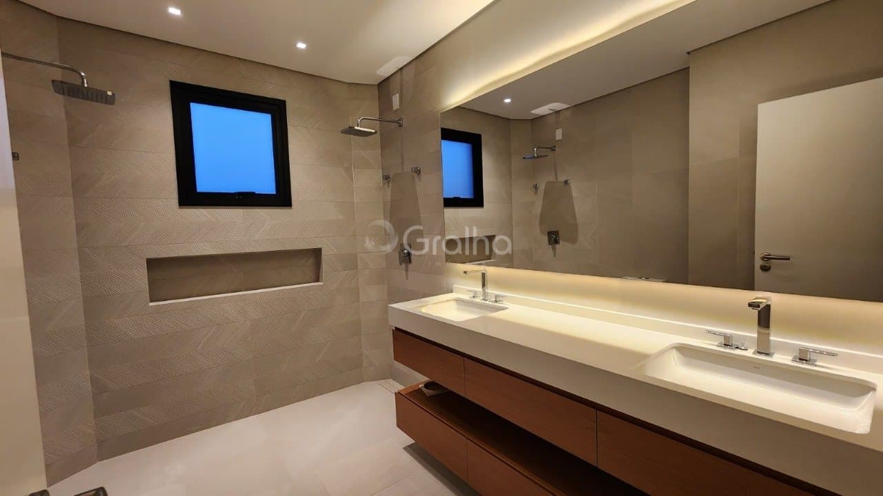 2rwl9k-iL24uhx8xO5N477379X_3919068763aabc01d0.jpg