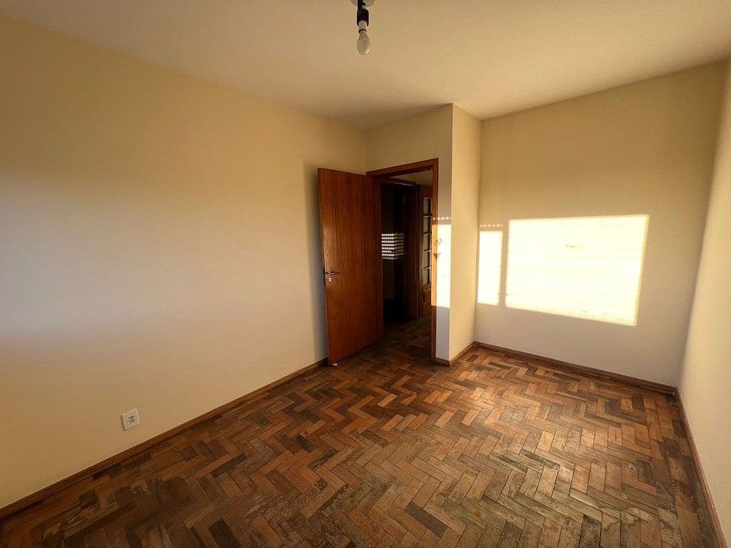 2s69ua-img-44046035
