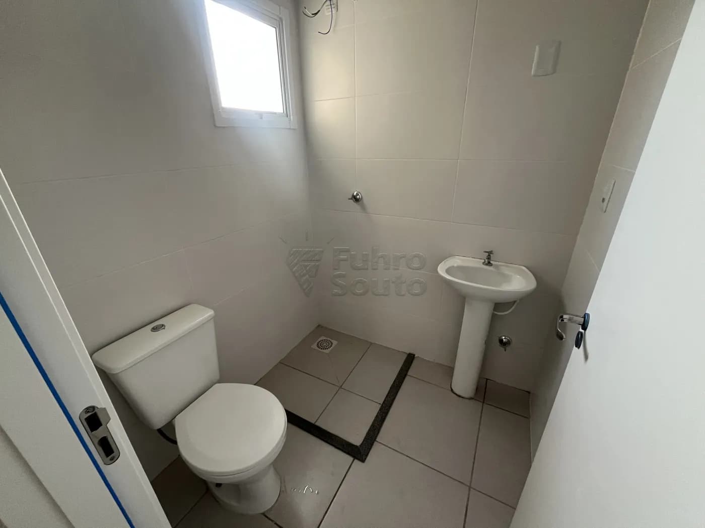 33fukj-banheiro.webp