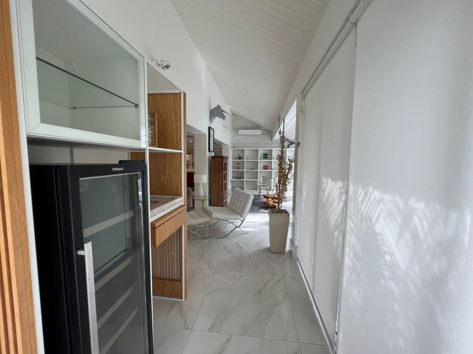 380azk-img-43903624