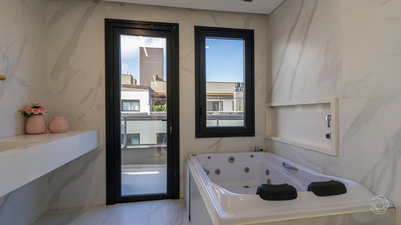 3co11-iDhupo5_3611267d2d530b8880.jpg