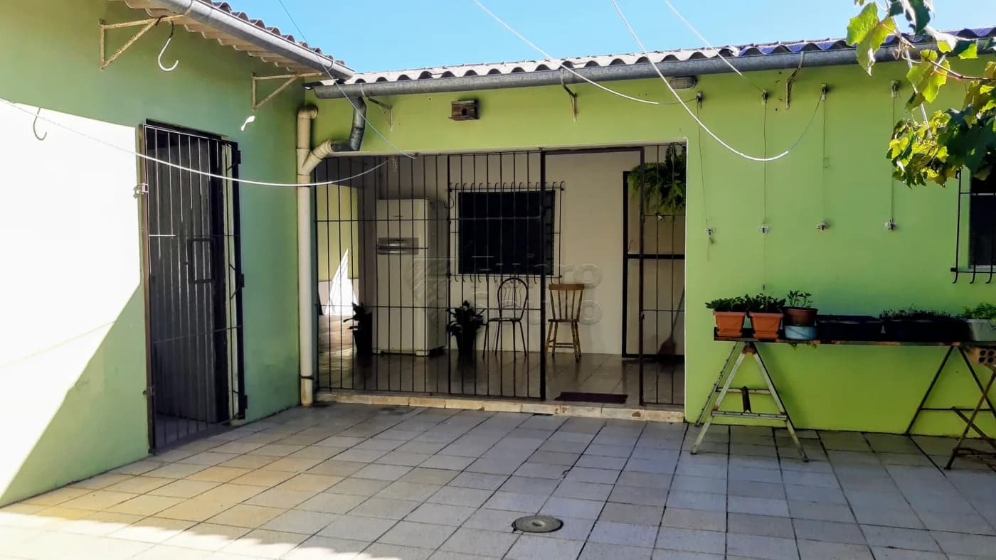 3ey5wm-patio.webp