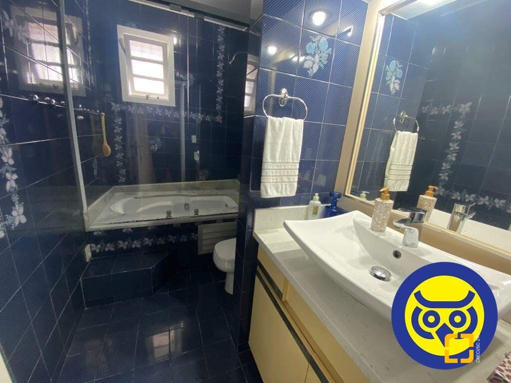 3qr3-ie4r6k_554726845ba79c97a2.jpg