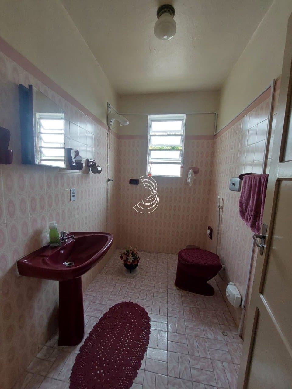45ql1r-iq4W1A_192706a1856da73c6f.jpg