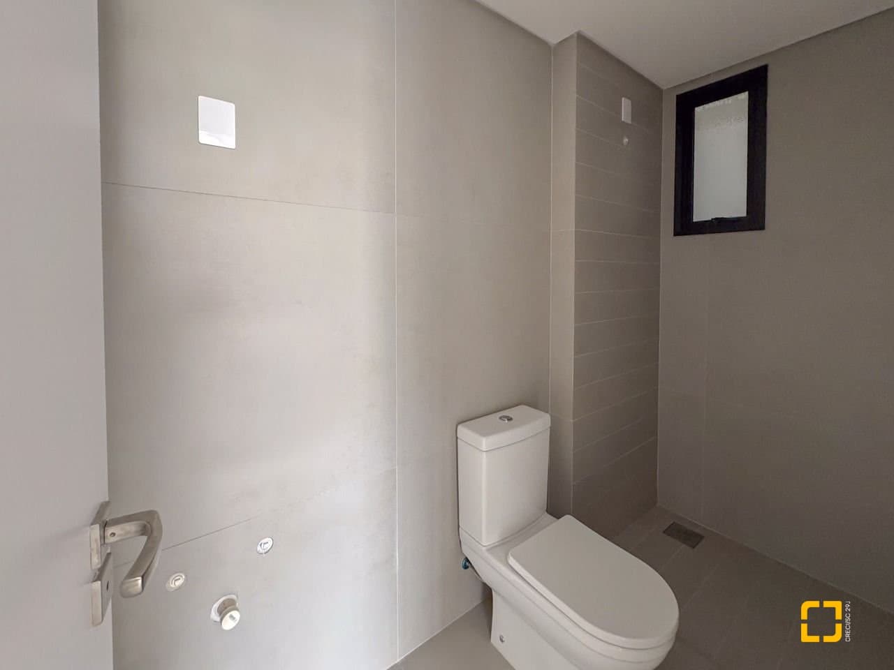 46x6t-i127V2IAH255_557766852c48cd06bd.jpg