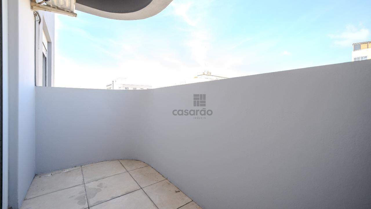 4b3uo-apartamento-1-quarto-no-pelotas-sacada.jpg