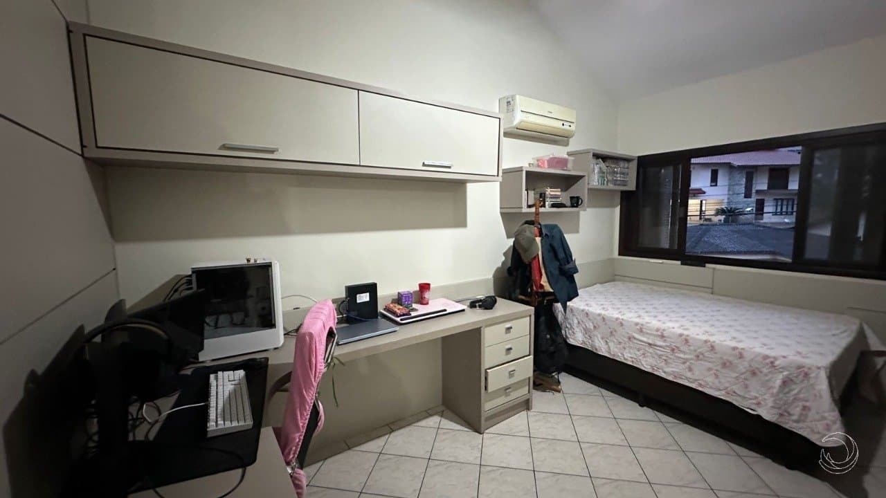 4d8ypf-i1aBH6D8_33281662a66609c541.jpg