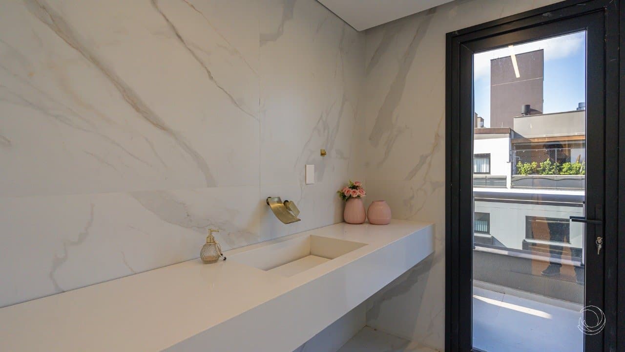 4gbivh-iDhupo5_3611267d2d534ba8d1.jpg