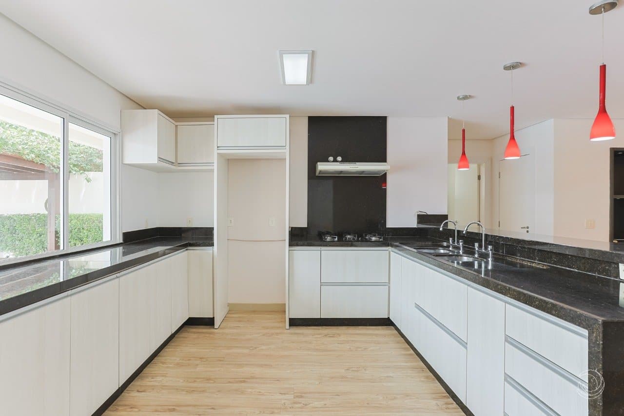 4lq8hj-iT915nz7X77cL1bo35_35602678a629e68293.jpg