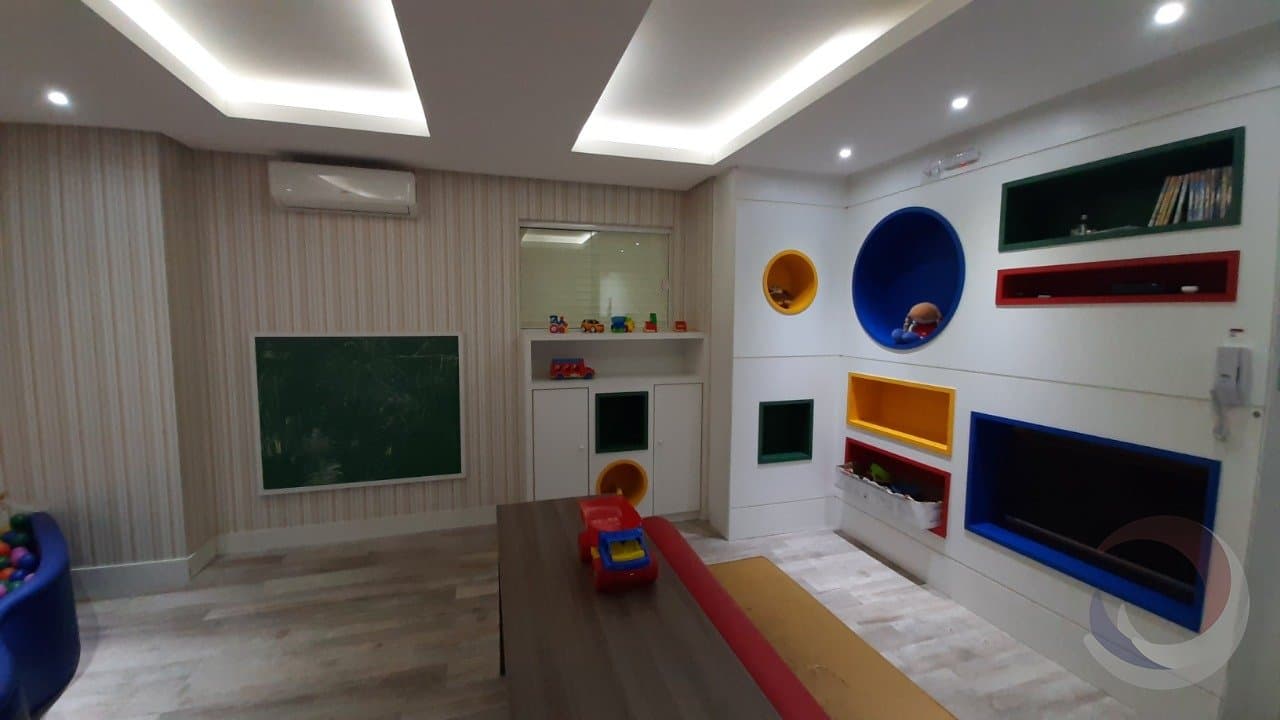 4miu-iuWd41m37C12VH5I7hwe5_24740627c0b021a9bd.jpg