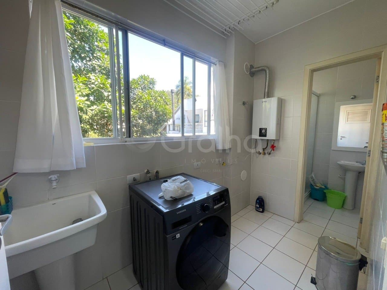 4vxp1e-iMg6l5Kx74145o_4264469c6c3d29d772.jpg