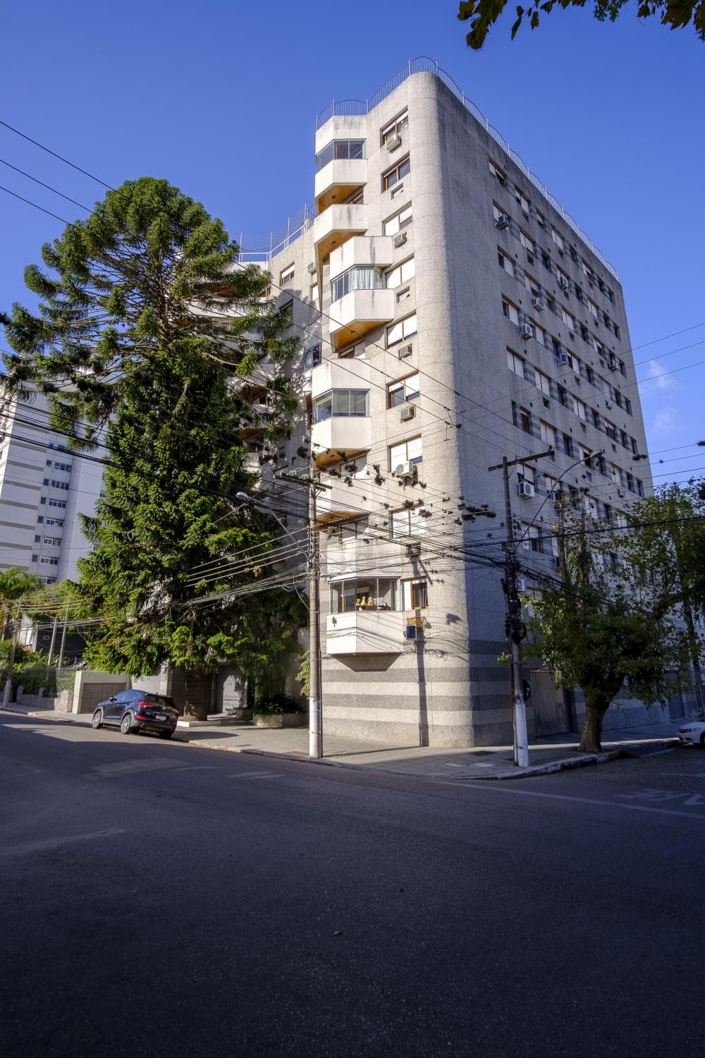 4zzfh-fachada.jpg