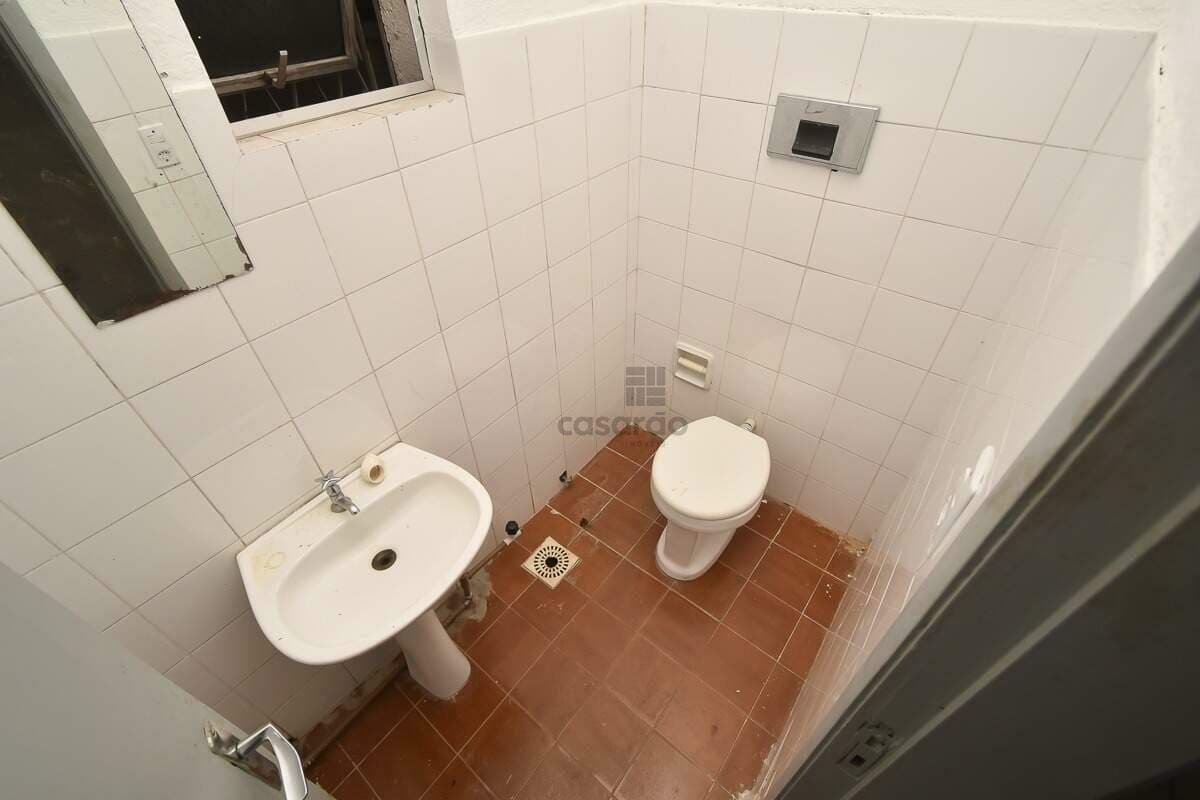 54c74s-sala-no-pelotas-banheiro-social.jpg