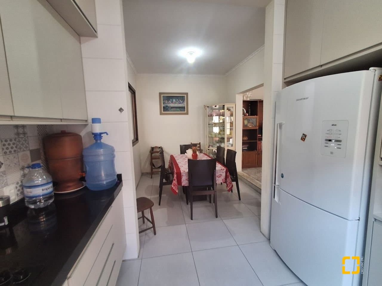 57j40e-is2Euz985BQr_5941169ea5bb91e343.jpg