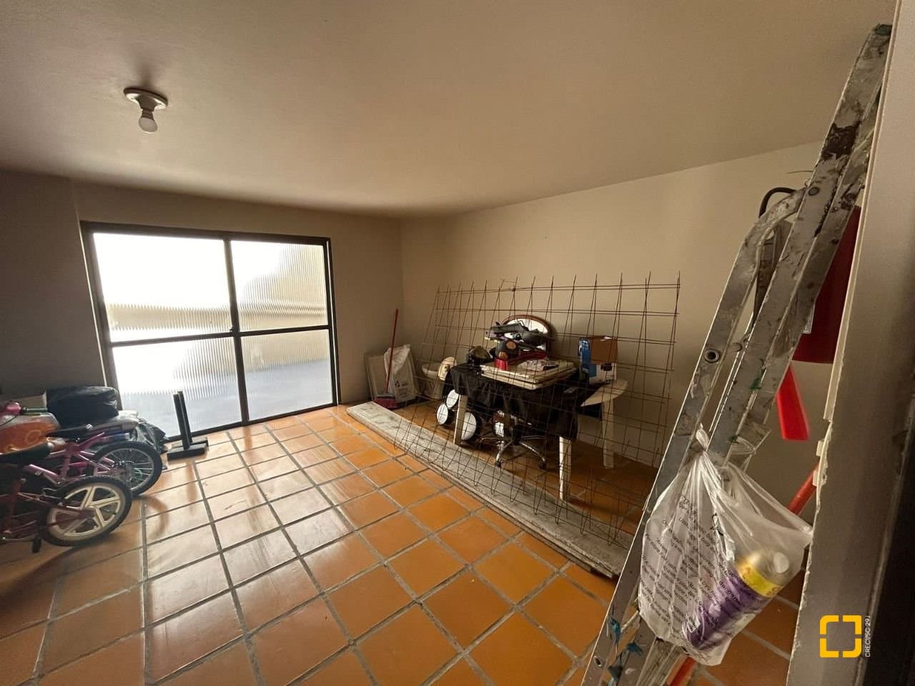 5cu9fc-iV1F2FG9_5016367111a701fe2a.jpg