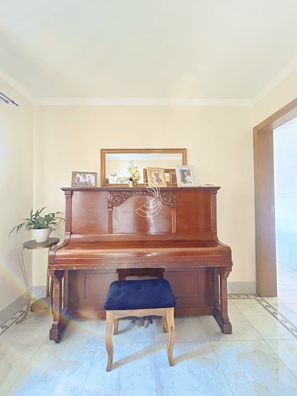 5qr8o-iN4994A_18634697225d08328d.jpg