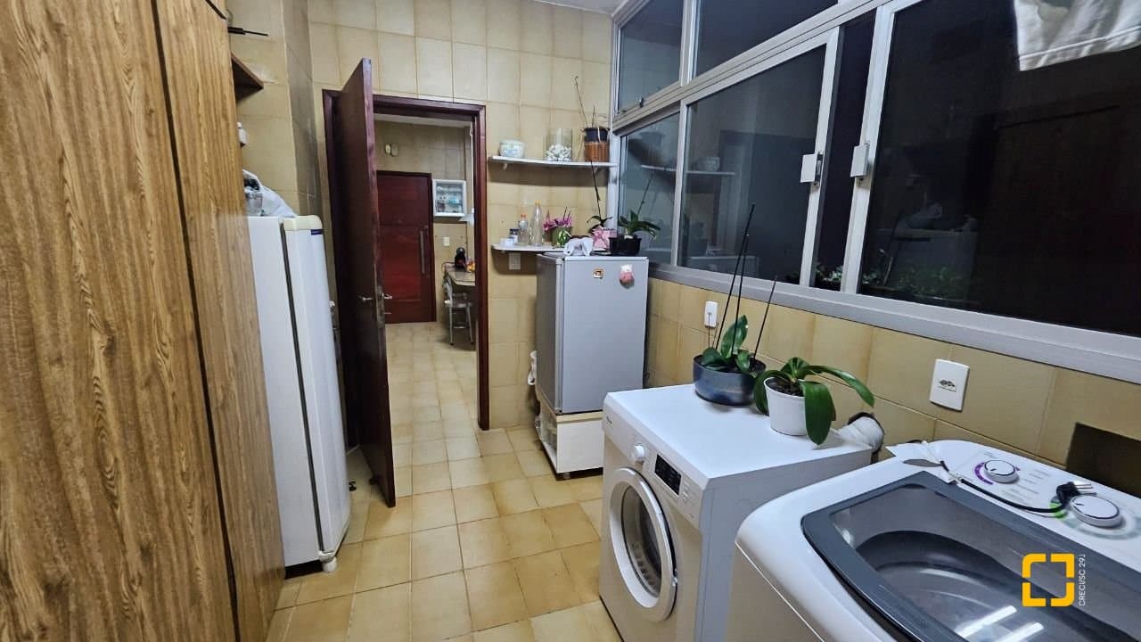5t2vvs-i7AcF2A97YT_5867369b472af09489.jpg
