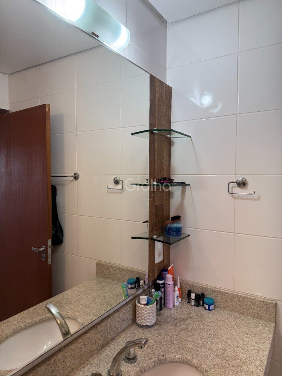 5t4sf-iXKP24qM4766_3967468a46481bb50a.jpg