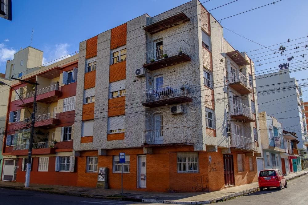 64z87-fachada.jpg