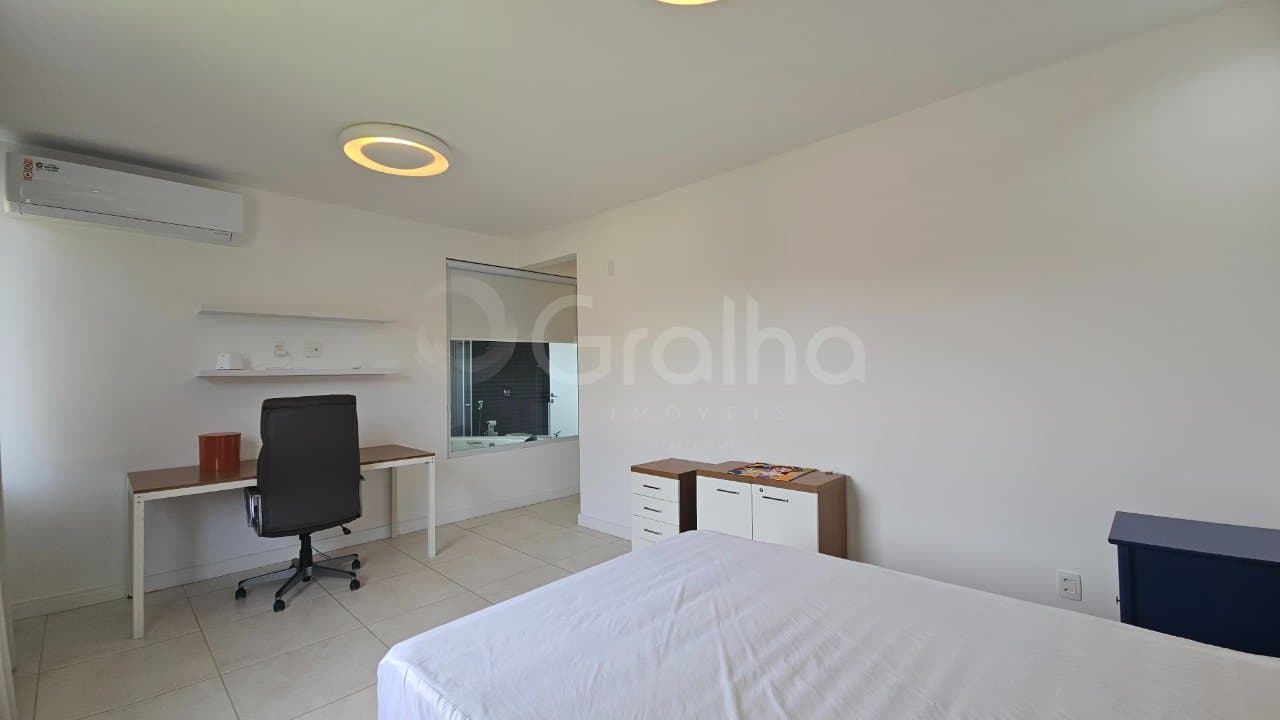 6agtng-iAH4644zbq984_4292069e228f23c91b.jpg