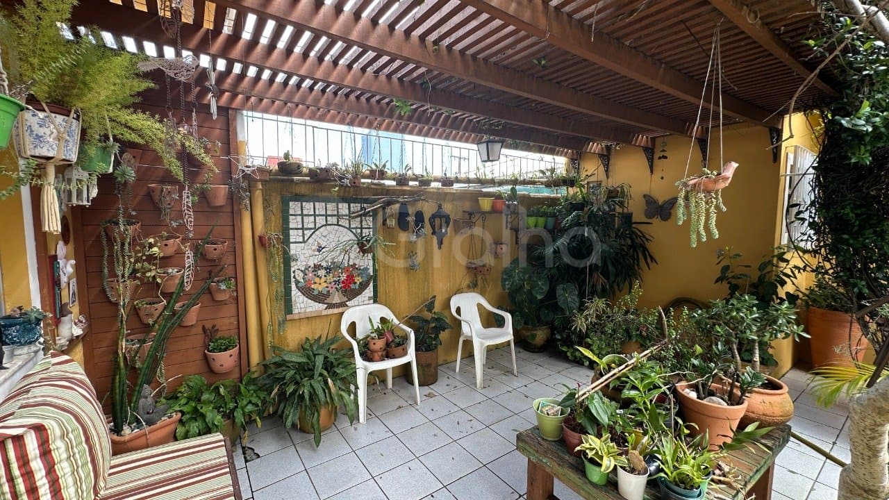 6vaf46-ipOnjia_418296980fda64a61e.jpg