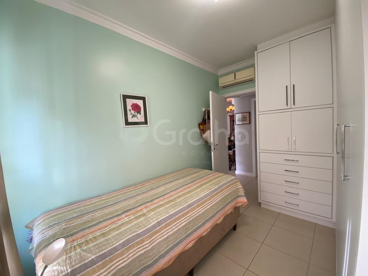 70997m-ie3rhRNT_4314569fd1f12f2ac2.jpg