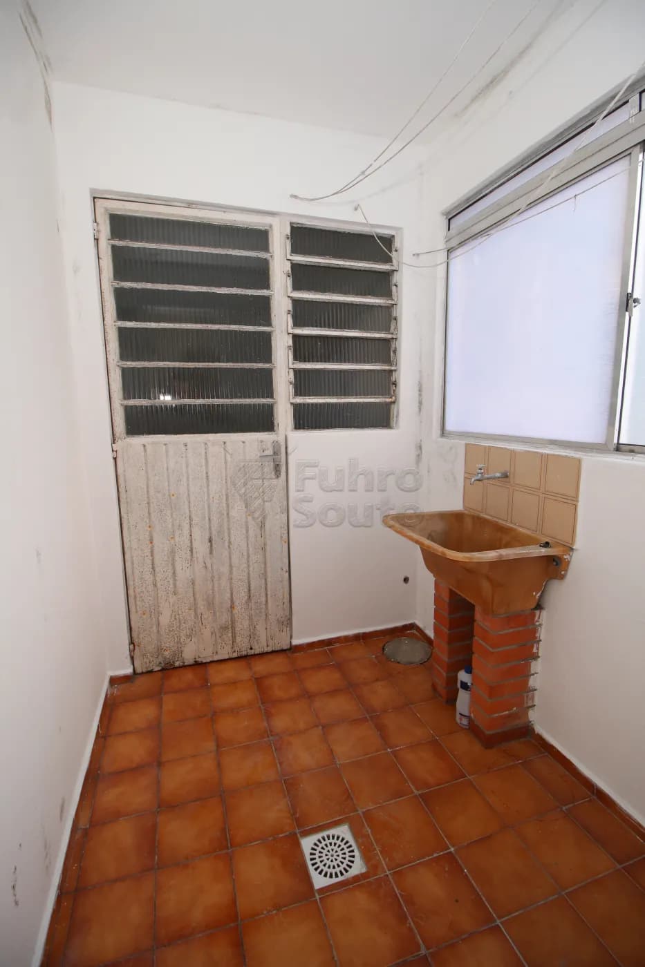 73xnm-area-de-servico.webp