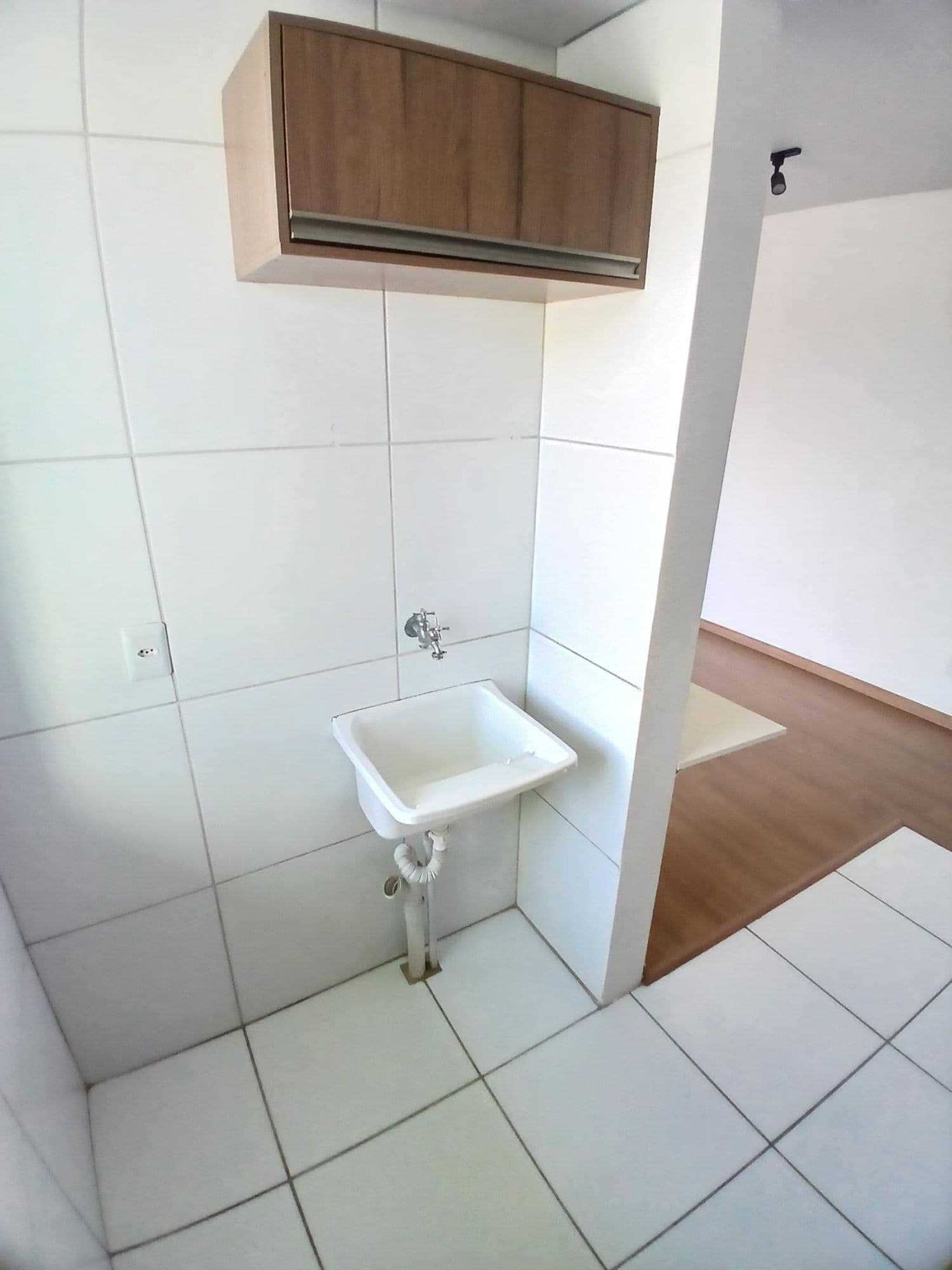 87t54-img-334849160