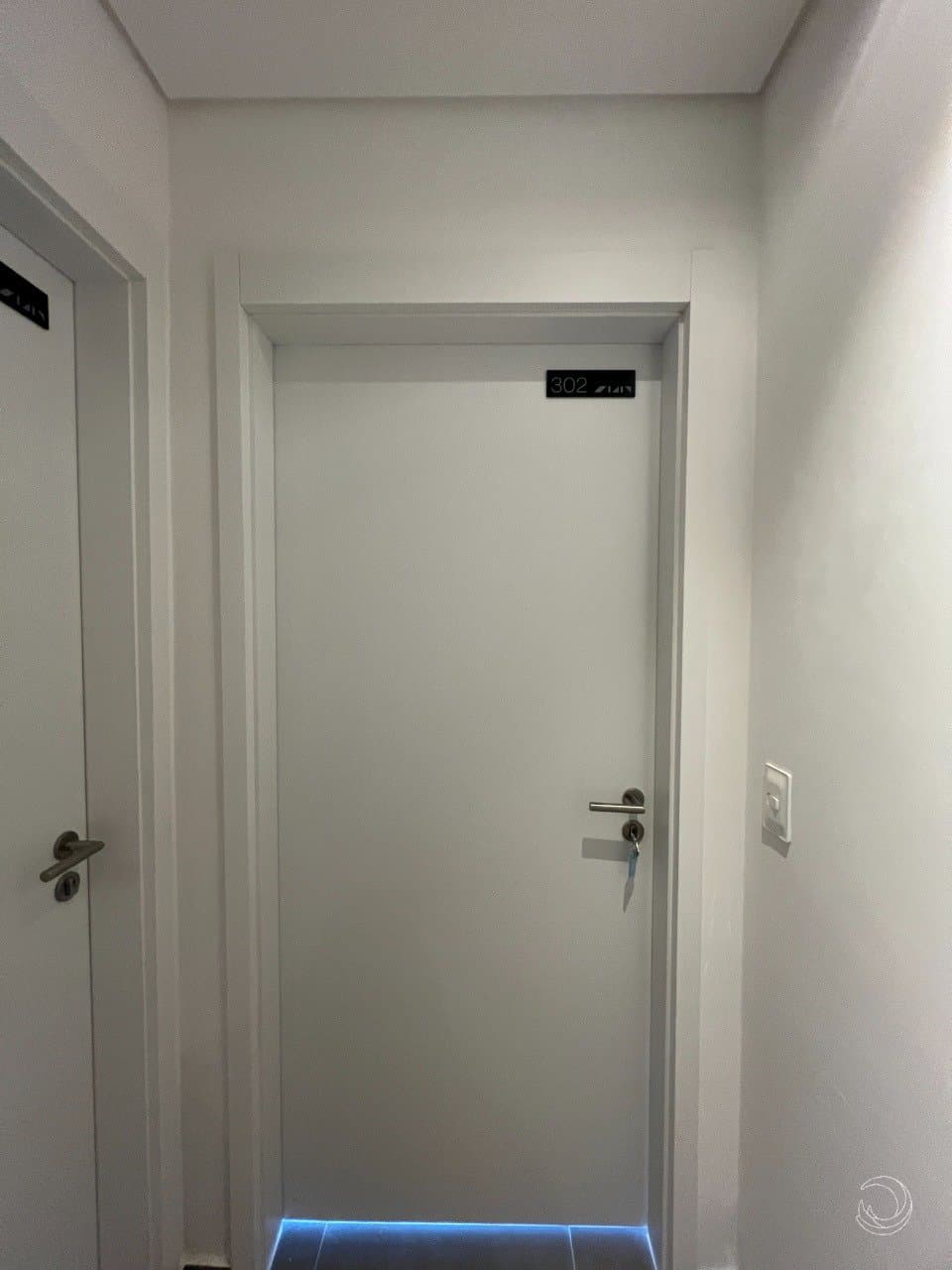 8c59wd-i3969HbL4Ok_3520466df543bc499f.jpg