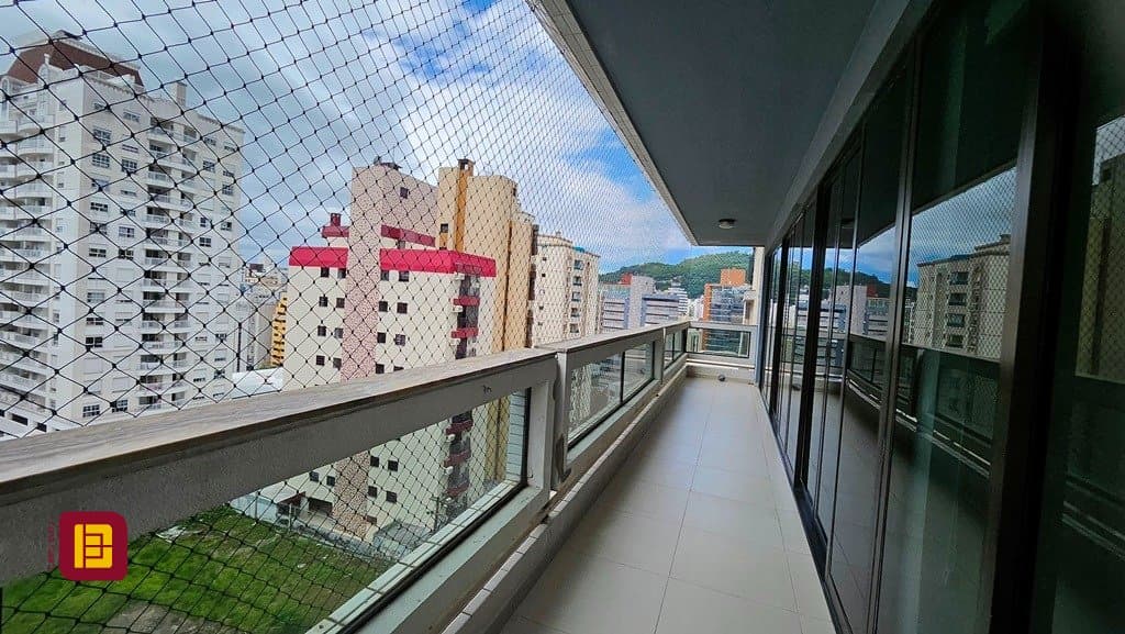 8tyq2i-ia9968uFZk3_4219165aac14d71f43.jpg