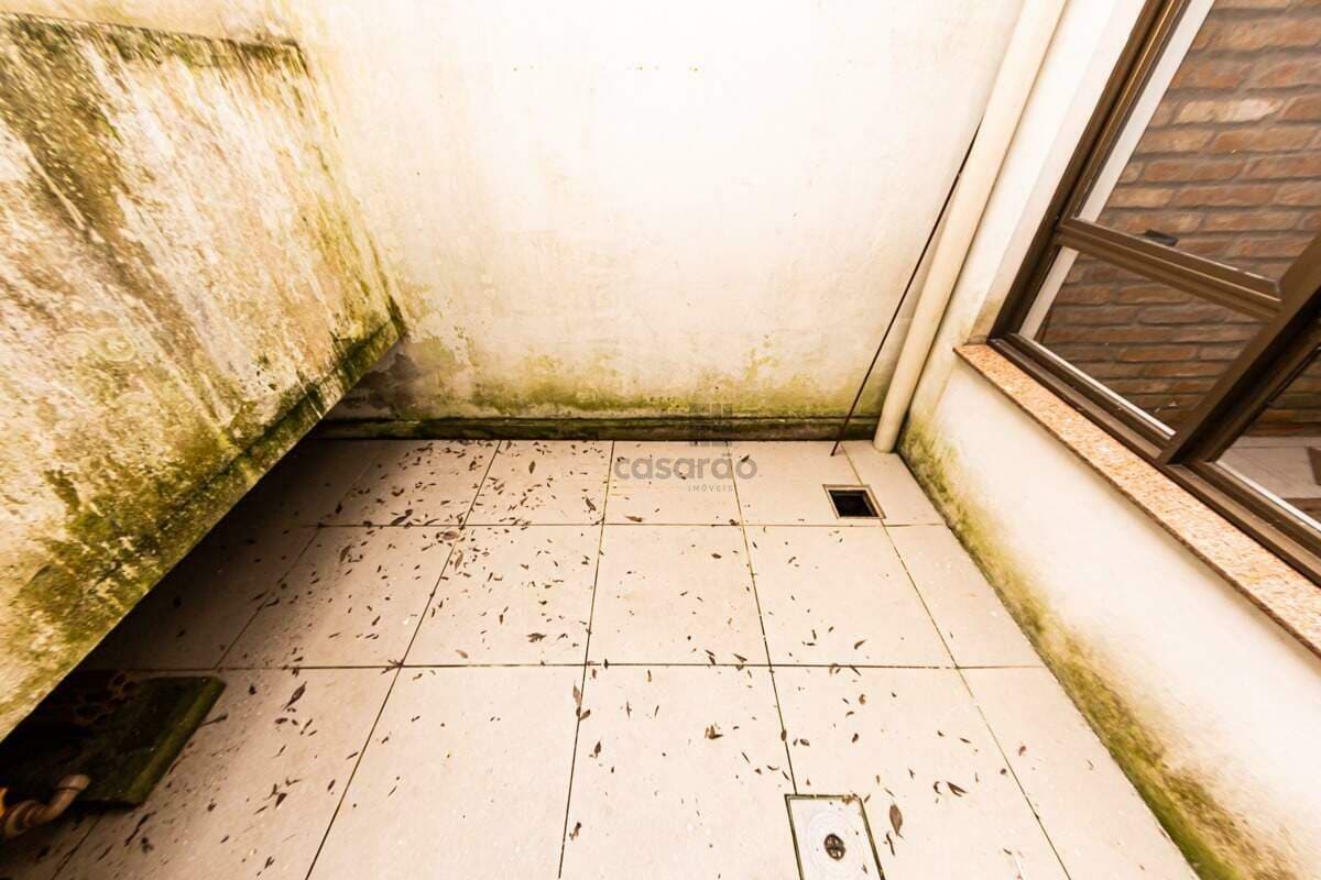 8xhuoj-loja-no-pelotas-area-de-luz.jpg