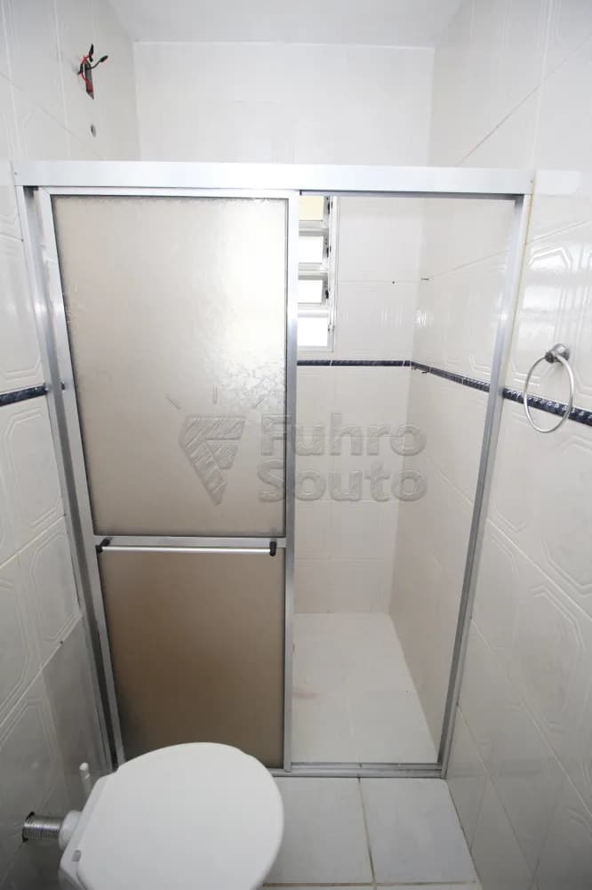 8y8vph-banheiro.webp